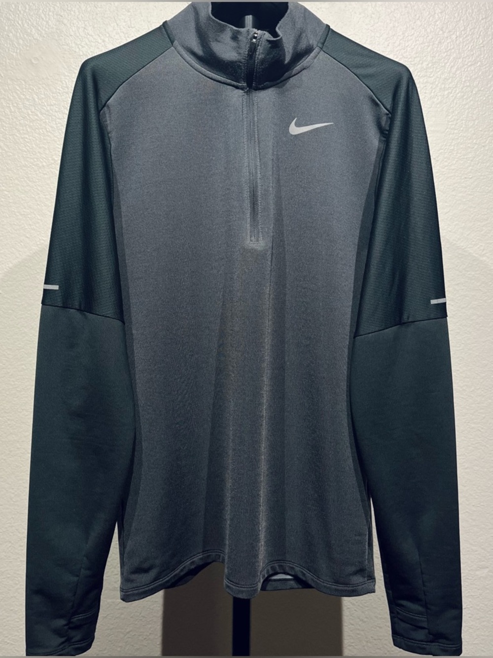 Nike Men's Dark Gray and Black Performance Half-Zip Jacket